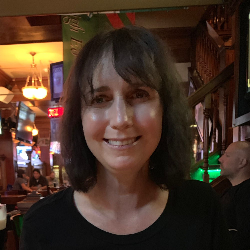 Meet your Posher, Cynthia